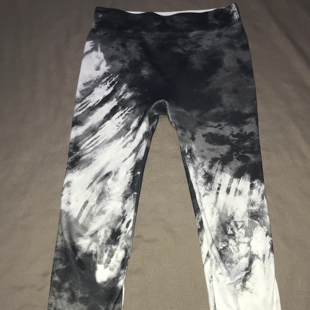 marble leggings